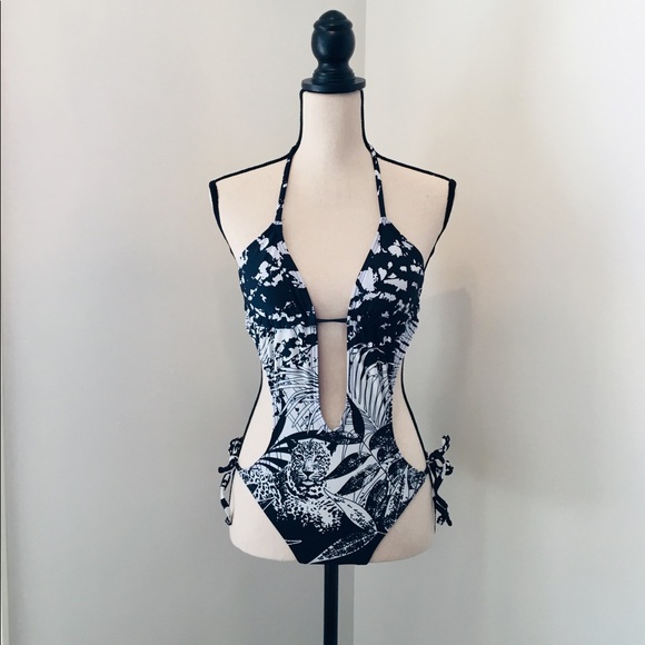 Forever 21 Other - Forever 21 Cutout Swimsuit